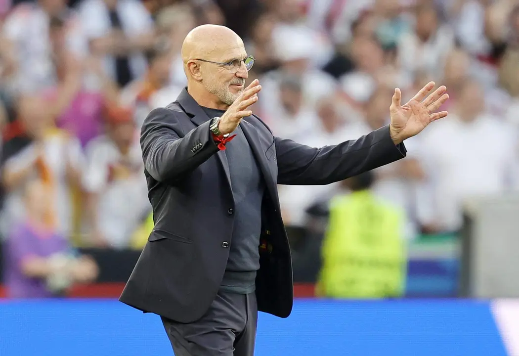 El seleccionador Luis de la Fuente tras el partido de cuartos de la Eurocopa 2024 entre Espa&ntilde;a y Alemania en Stuttgart, AlemaniaEFE/EPA/RONALD WITTEK
