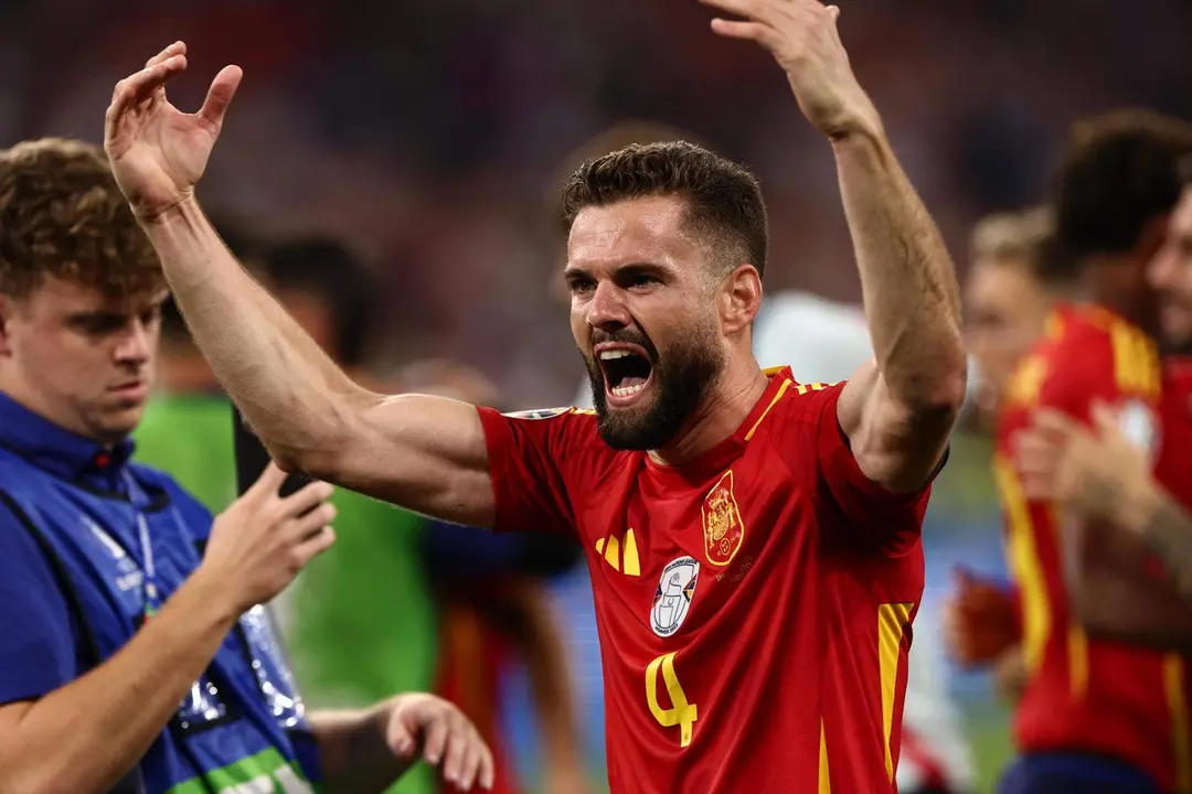 Nacho tras el partido de semifinales de la Eurocopa de f&uacute;tbol que Espa&ntilde;a y Francia disputan este martes en M&uacute;nich. EFE/EPA/ANNA SZILAGYI