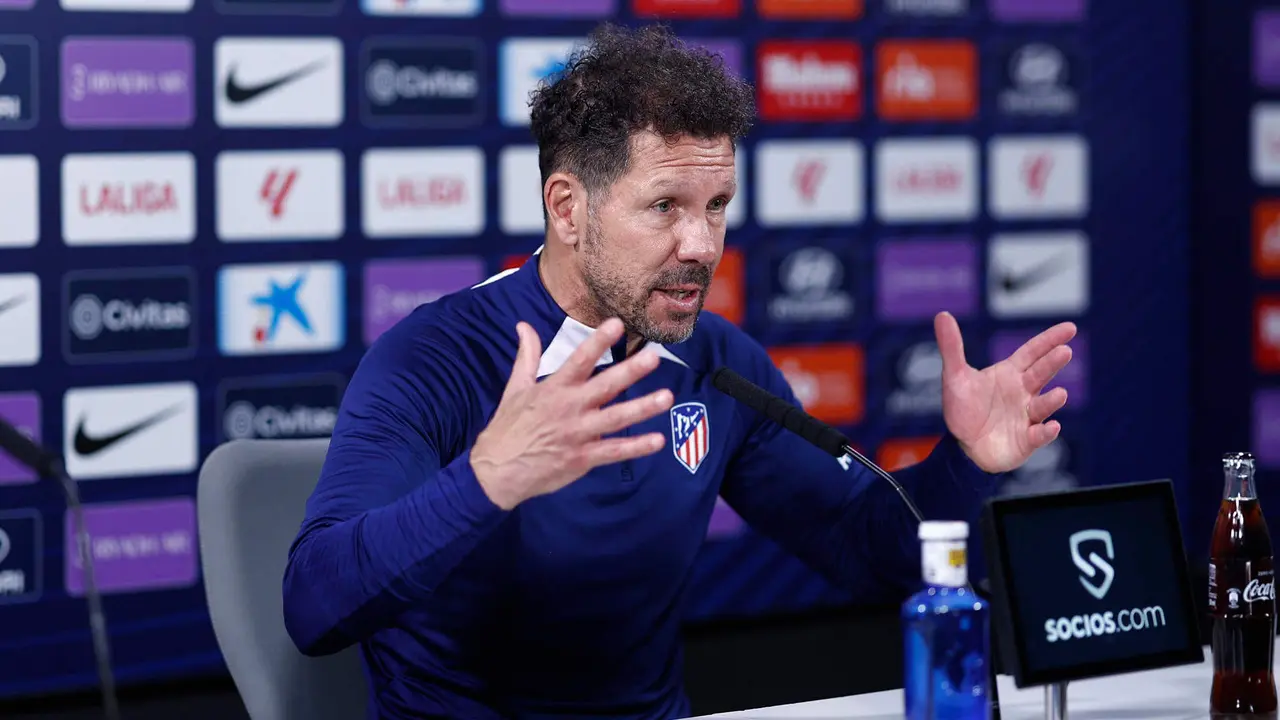 Simeone, durante la rueda de prensa de este viernes. EFE/Rodrigo Jim&eacute;nez
