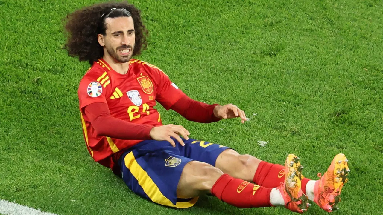 Marc Cucurella, una de las grandes sensaciones del gran inicio de Espa&ntilde;a en la Eurocopa 2024. EFE/EPA/GEORGI LICOVSKI