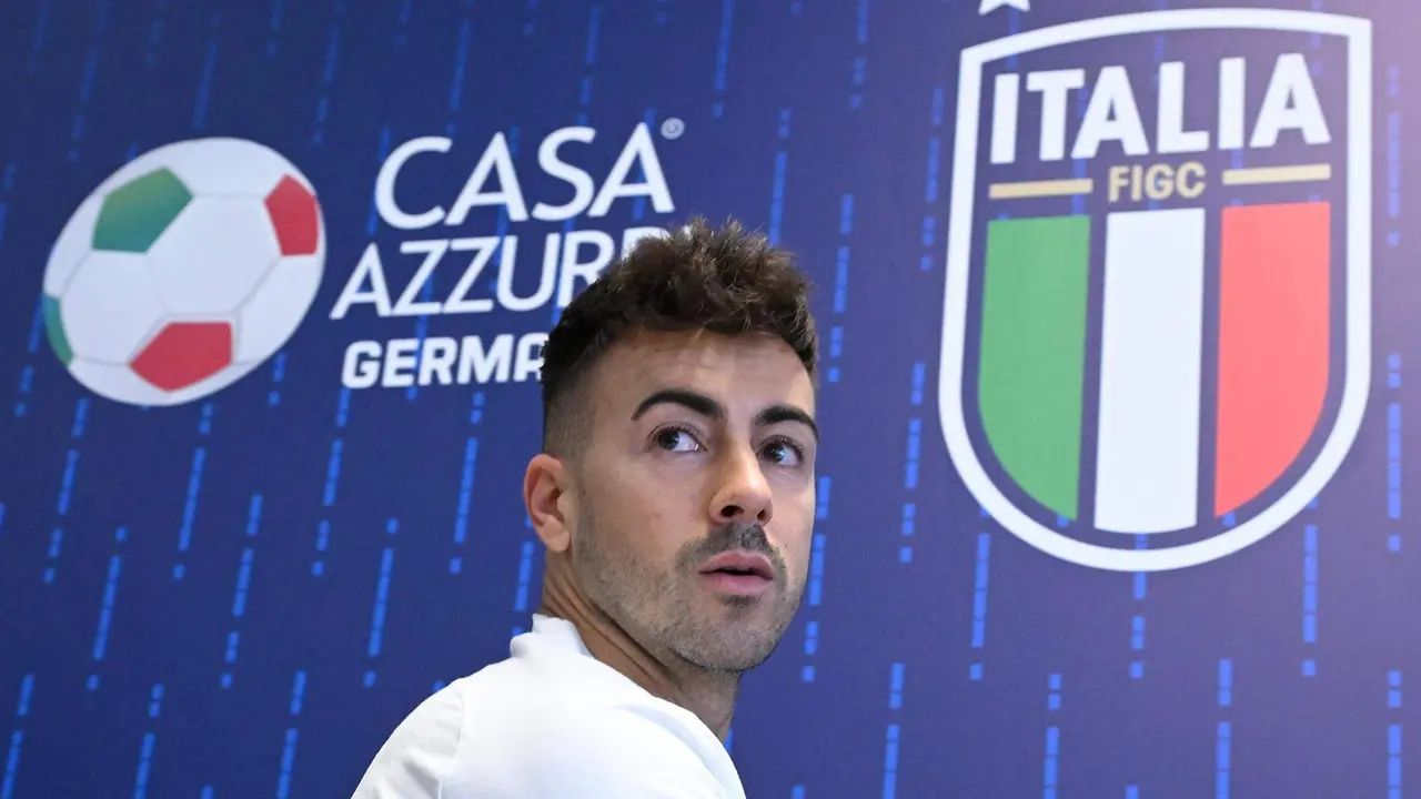 Stephan El Shaarawy, jugador del Roma, en rueda de prensa en June, Alemania. EFE/EPA/DANIEL DAL ZENNARO