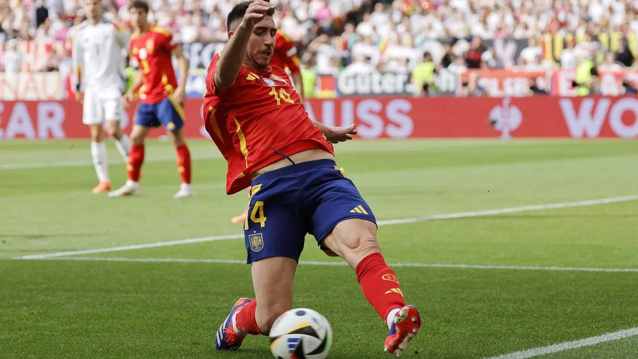 El central Aymeric Laporte en acci&oacute;n durante el partido de la Eurocopa 2024 de cuartos jugado en Stuttgart (Alemania). EFE/EPA/RONALD WITTEK
