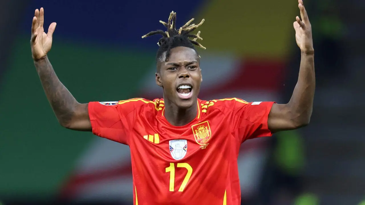 Nico Williams celebra un gol durante la final de la Eurocopa. EFE/EPA/CHRISTOPHER NEUNDORF