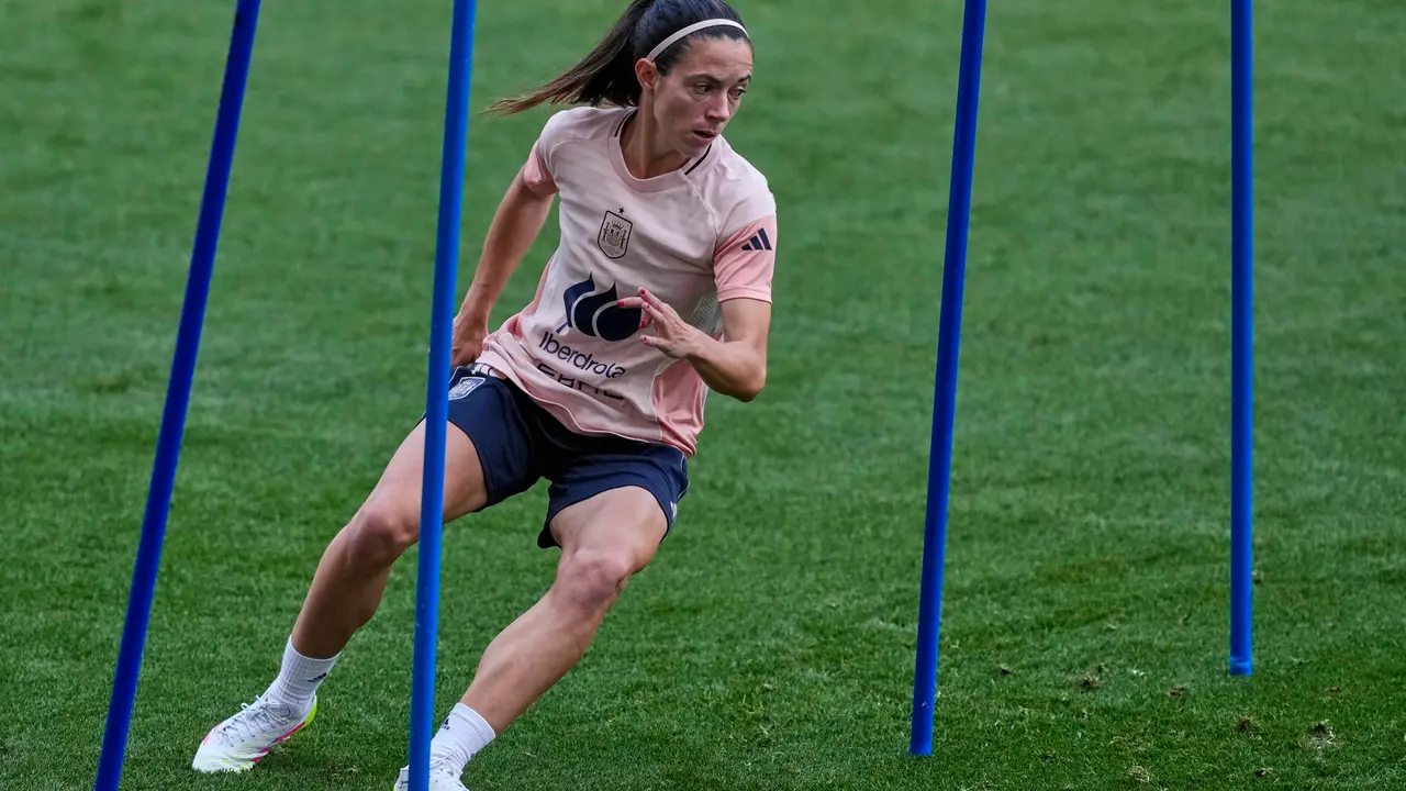 La jugadora de la selecci&oacute;n femenina de f&uacute;tbol de Espa&ntilde;a Aitana Bonmat&iacute; en foto de archivo de /Alejandro Garc&iacute;a. EFE