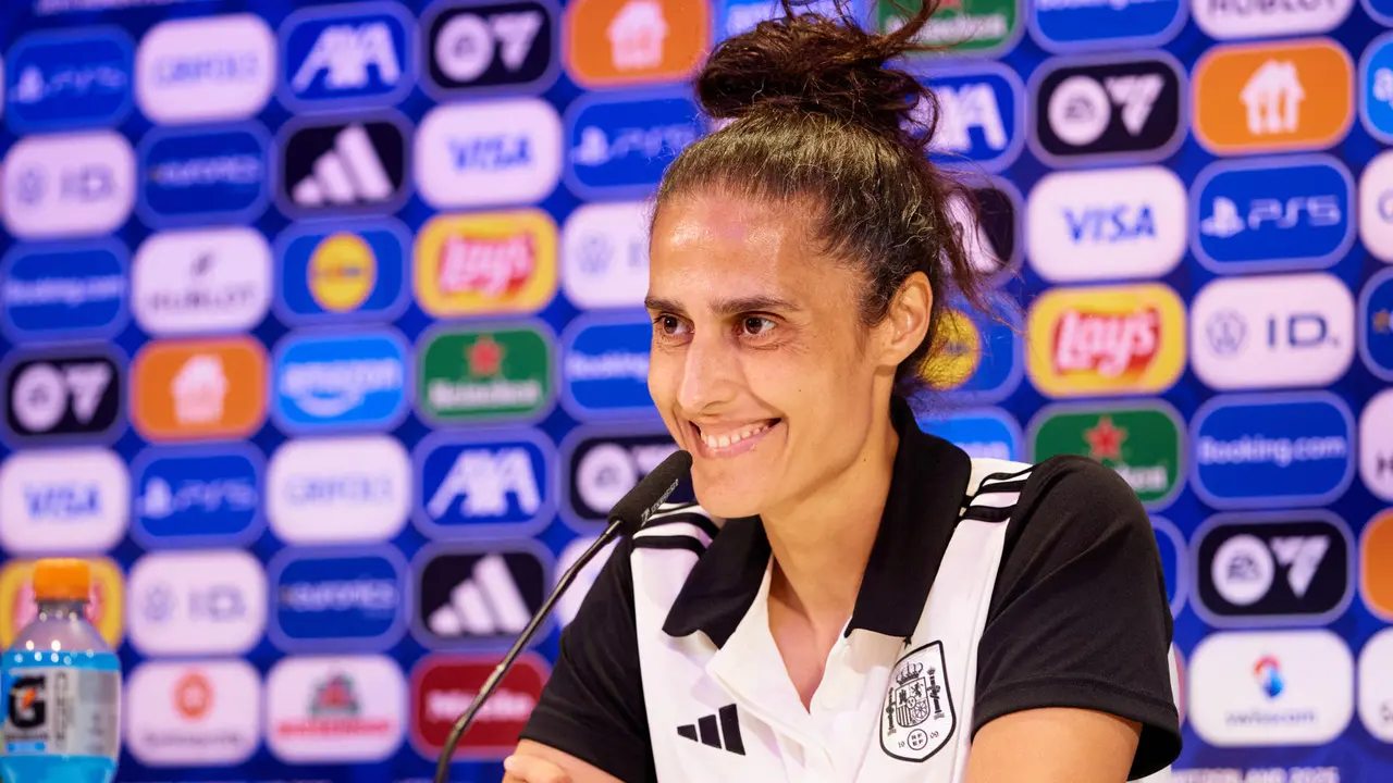 Montse Tom&eacute;, seleccionadora espa&ntilde;ola, en rueda de prensa este jueves, reconoci&oacute; que ganar a la selecci&oacute;n italiana siempre ha sido dif&iacute;cil, pero agreg&oacute; que su equipo est&aacute; preparado para hacerlo en su &uacute;ltimo partido de la fase de grupos de la Eurocopa que se disputar&aacute; este viernes en Berna. EFE/RFEF/David Aliaga  - SOLO USO EDITORIAL, SOLO DISPONIBLE PARA ILUSTRAR LA NOTICIA QUE ACOMPA&Ntilde;A (CR&Eacute;DITO OBLIGATORIO) -